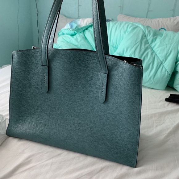Charlie Carryall in Sage - Picture 3 of 6